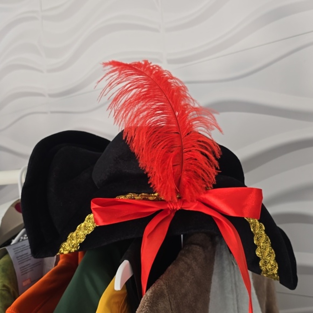 Pirate hat perfect for Halloween costumers or for a prop for a movie or theater